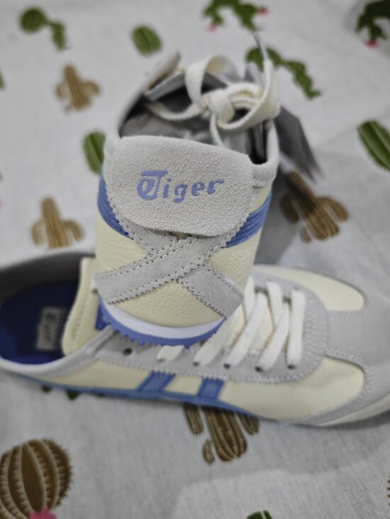 Onitsuka Tiger Beige and Blue Casual Shoes main image 5